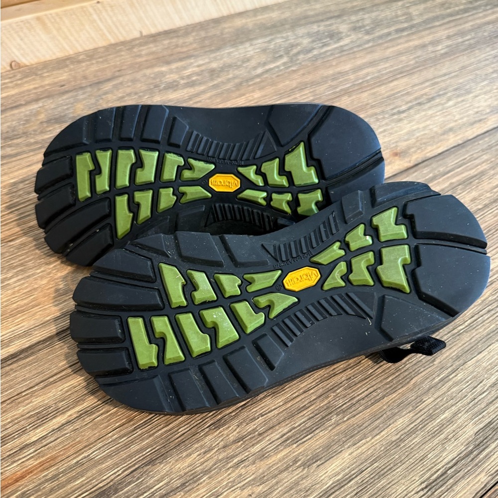 Chaco women’s  Green and Black Sandals - Picture 11 of 12